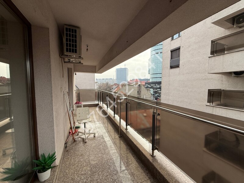 Victoriei-Kiseleff,Bd. Ion Mihalache 26-28, bloc 2017,loc parcare subteran